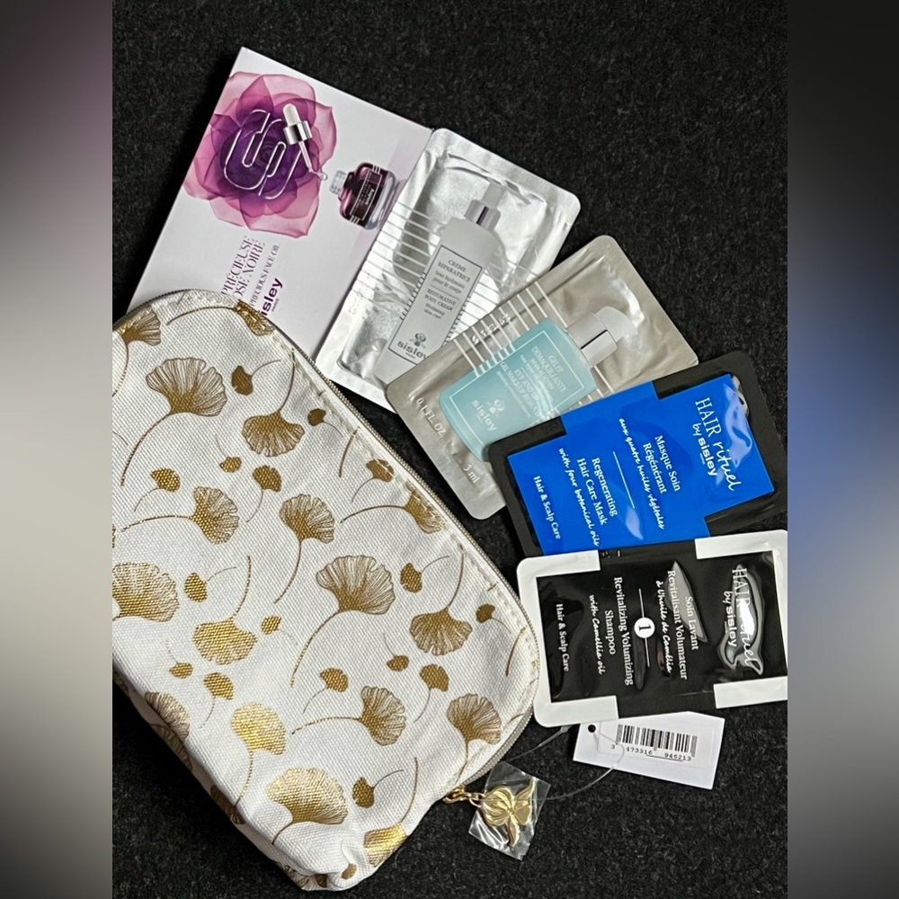Sisley cosmetic bag with samples